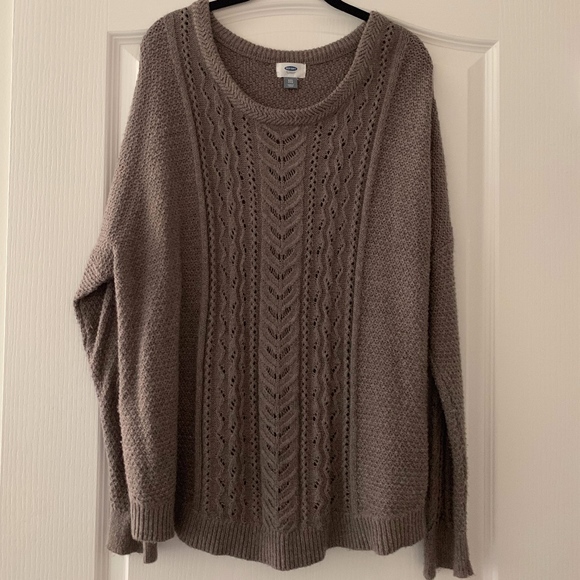 Old Navy Sweaters - Taupe Light Cableknit Sweater